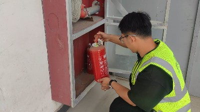 国晋：灭火器必须成组摆 2 个以上？关于灭火器设置的规范误区，一篇讲清！